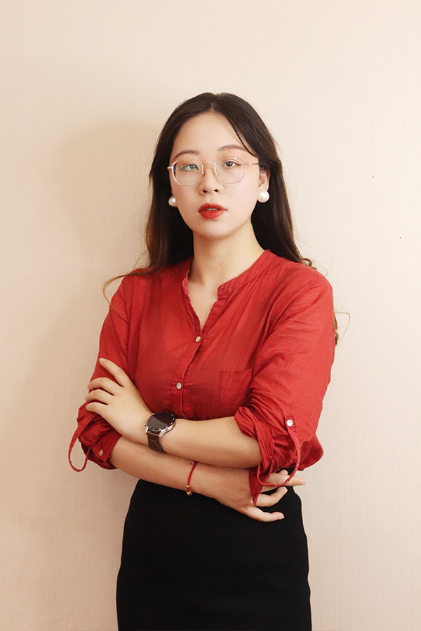 宝塔张治华 本科学历，毕业于陕西师范大学